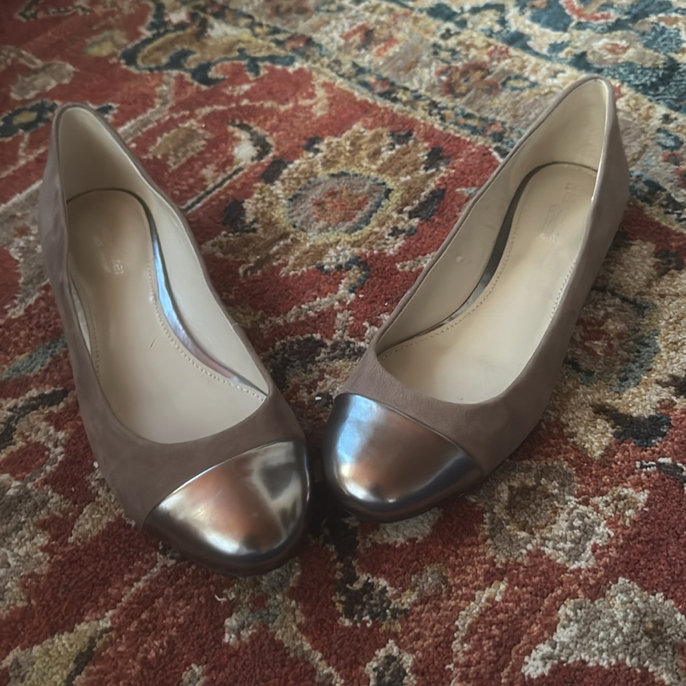 Naturalizer suede gray taupe and silver ballet flats.  Size 10
